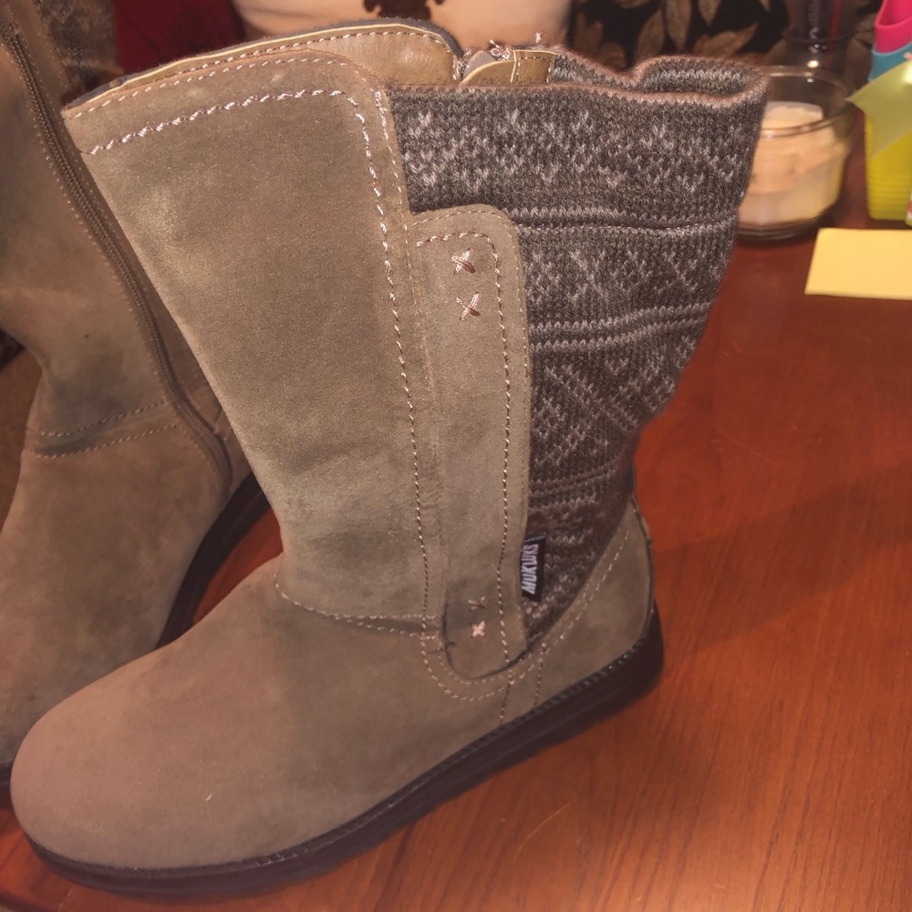 Muk Luks boots